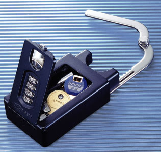 複数の鍵の収納ができる鍵の保管庫(キーボックス)